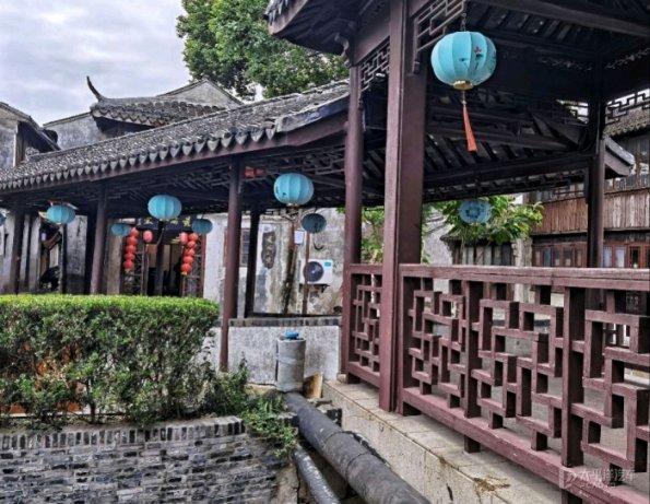 孝顺的男人一定和妈妈感情好吗 有没有一些男人和妈妈不怎么亲密但是也孝顺？